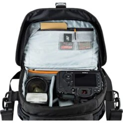 Lowepro Nova 180 AW II Black 13 Lowepro Nova 180 AW II Black -Nikon Shop 15528 f3 1