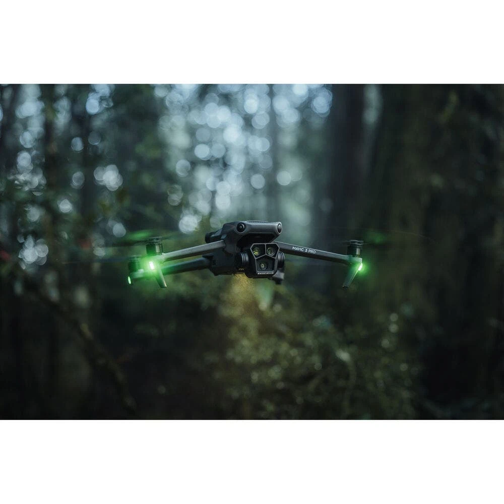 DJI Mavic 3 Pro (DJI RC) 20 DJI Mavic 3 Pro (DJI RC) - Image 20