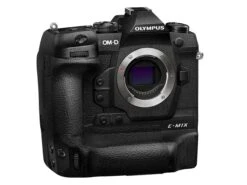 Olympus E-M1X Body -Nikon Shop 18615 e m1x 0002 left horizontal 1