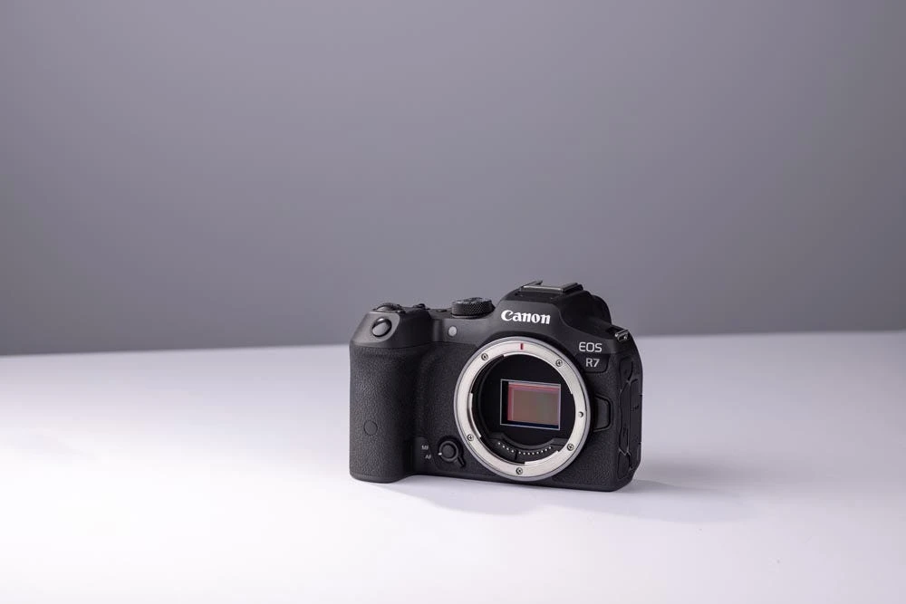 Canon® Canon EOS R7 Mirrorless Camera (Body Only) 6 Canon® Canon EOS R7 Mirrorless Camera (Body Only) - Image 6