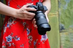 Tamron 28-200mm F/2.8-5.6 Di III RXD For Sony FE -Nikon Shop a071 lifestyle2 20200513