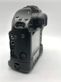 Used Canon EOS-1Ds Mark III S/N 610299 -Nikon Shop eos1dsm3.05