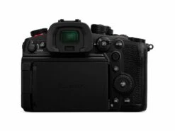 Panasonic GH6 Leica 12-60mm Kit 28 Panasonic GH6 Leica 12-60mm Kit -Nikon Shop gh6 body back k lcd close 2