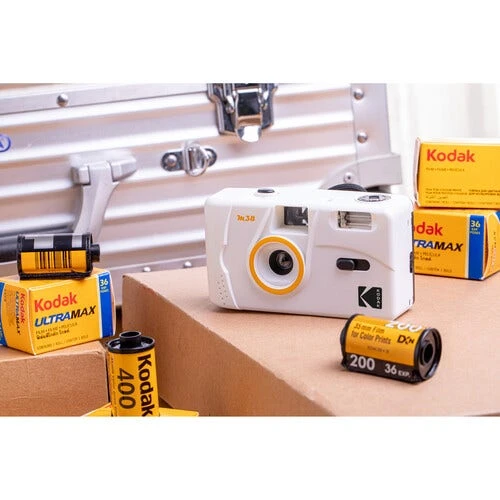 Kodak M38 35mm Film Camera With Flash (Clouds White) 8 Kodak M38 35mm Film Camera With Flash (Clouds White) - Image 8