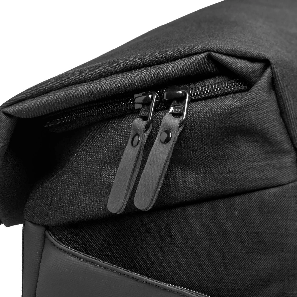 MANFROTTO Backpack Chicago Medium 50 BLACK MB CH-BP-50 13 MANFROTTO Backpack Chicago Medium 50 BLACK MB CH-BP-50 - Image 13