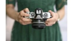 Nikon Z Fc Body White With Nikkor Z 28mm F/2.8 (SE) -Nikon Shop nikon z fc 05