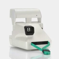 Refurb Polaroid Pearlescent Ivory 600 Instant Camera -Nikon Shop pearlcam 3 1c4a41dd 9c39 4cd0 a955 0a27bcdf621b