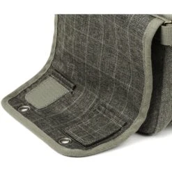 ThinkTANK - Retrospective 4 V2.0, Pinestone -Nikon Shop thinktank retrospective 4 v2.0 pinestone 06